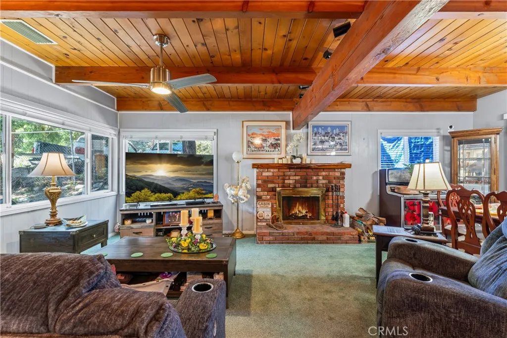 31466 Onacrest Drive, Running Springs, California 92382 home-pic-4