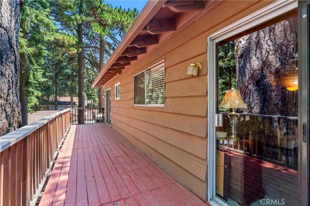 31466 Onacrest Drive, Running Springs, California 92382 home-pic-36