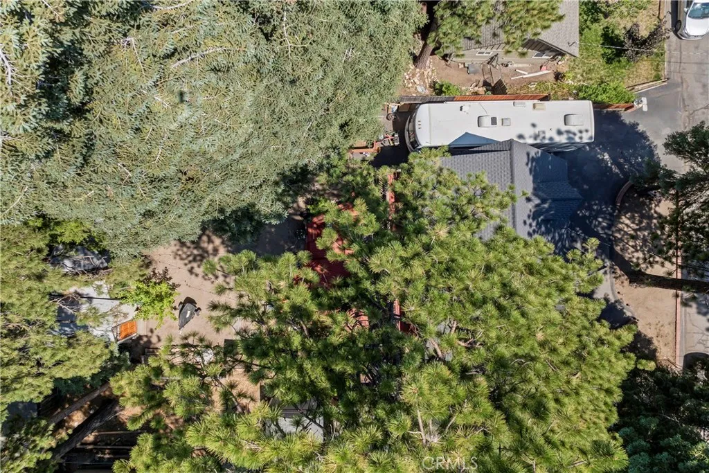 31466 Onacrest Drive, Running Springs, California 92382 home-pic-47