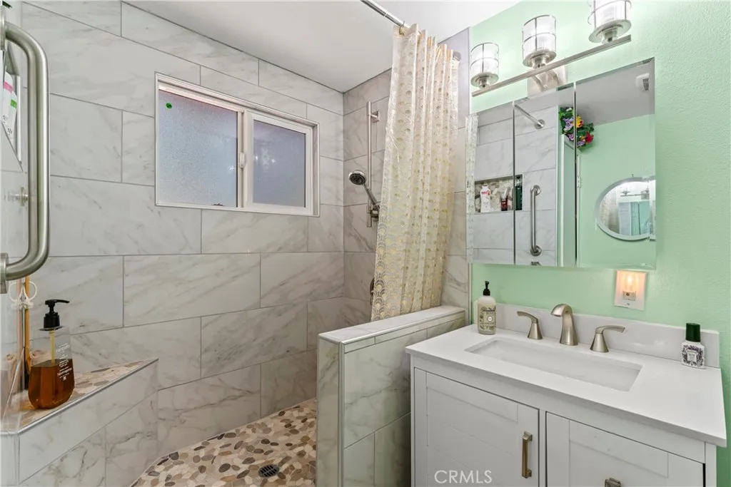 31466 Onacrest Drive, Running Springs, California 92382 home-pic-29