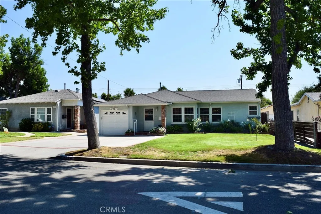 2024 N Kenwood Street, Burbank, California 91505 home-pic-2