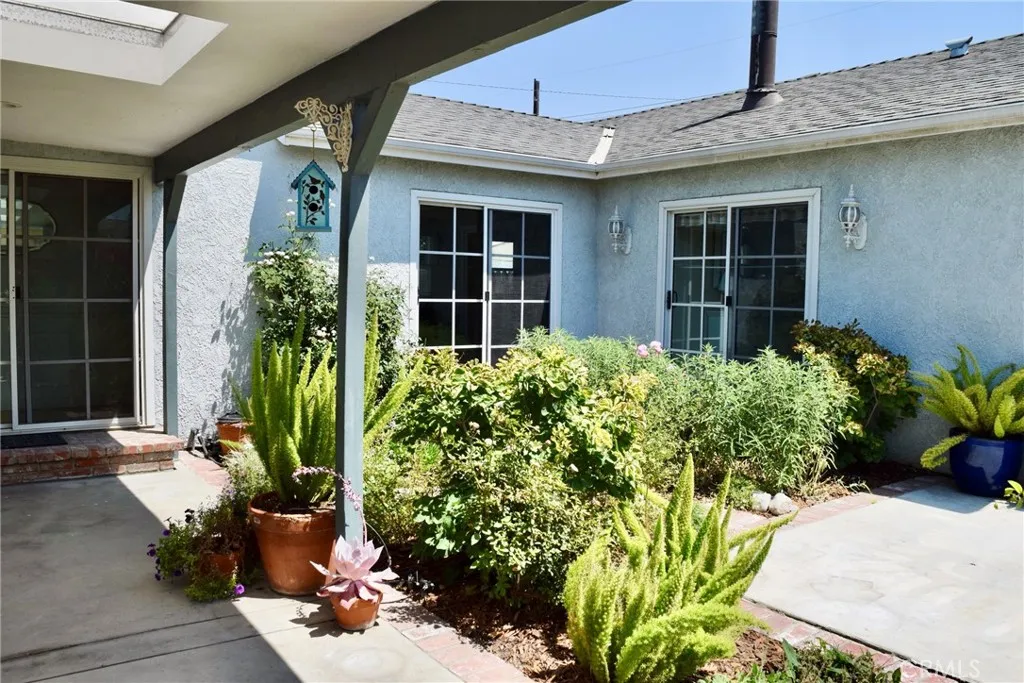 2024 N Kenwood Street, Burbank, California 91505 home-pic-38