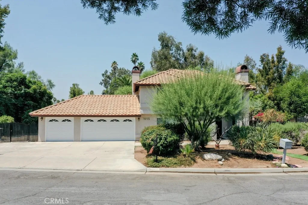 7855 Westpark Drive, Riverside, California 92506 home-pic-0