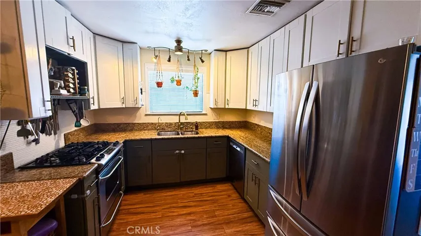 214 S Edward Avenue, Fullerton, California 92833