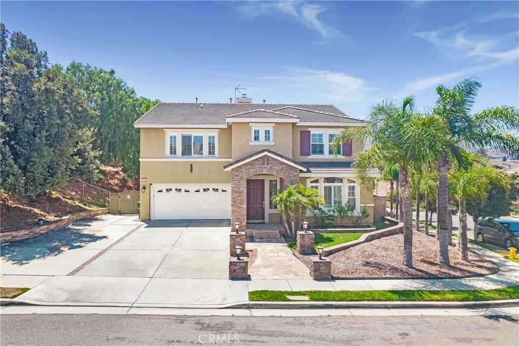 965 Manor Way, Corona, California 92882 home-pic-0