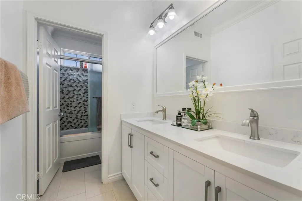 965 Manor Way, Corona, California 92882 home-pic-24