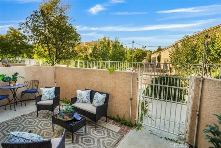 25708 Holiday Circle B, Stevenson Ranch, California 91381