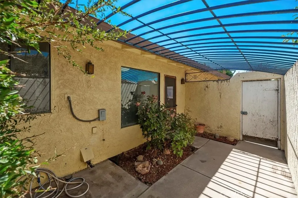 12690 Augusta Way, Victorville, California 92395 home-pic-17