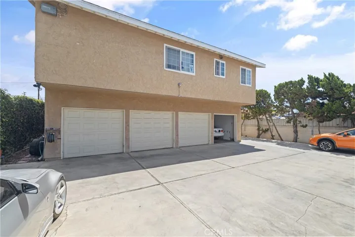 1717 Temple Avenue, Long Beach, California 90804