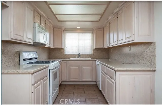 1717 Temple Avenue, Long Beach, California 90804