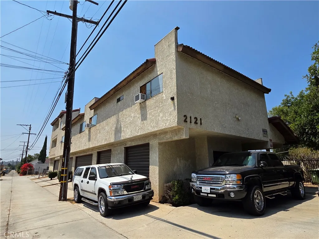 2121 El Paseo, Alhambra, California 91803, ,Residential Income,For Sale,El Paseo,AR25183409
