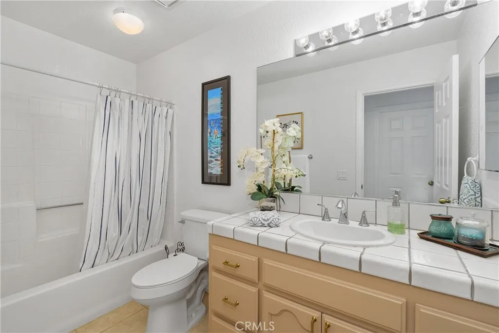 78680 Saguaro Road, La Quinta, California 92253 home-pic-16