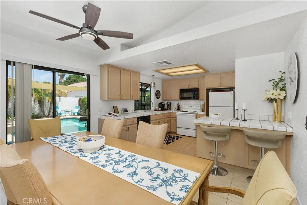 78680 Saguaro Road, La Quinta, California 92253 home-pic-8