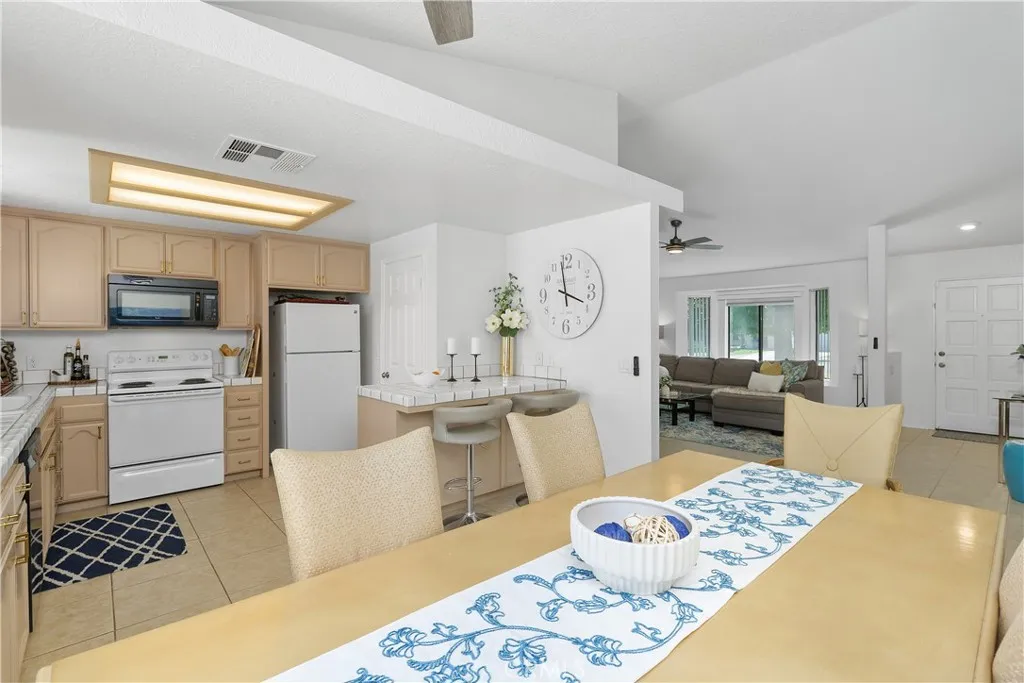 78680 Saguaro Road, La Quinta, California 92253 home-pic-14