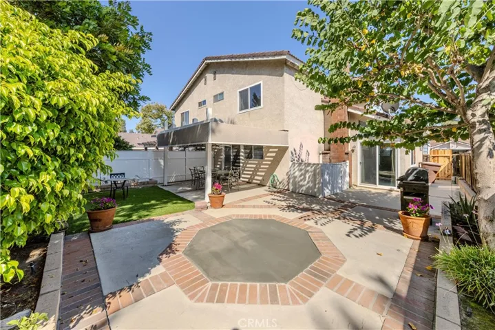 8437 E Amberwood Street, Anaheim Hills, California 92808