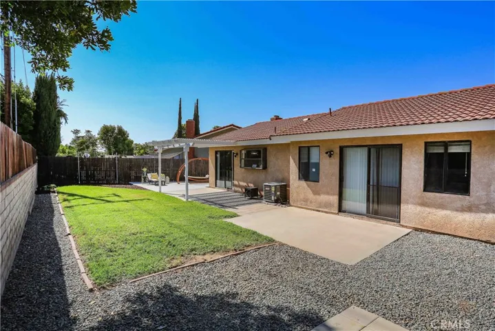 248 White Oak Road, Lake Elsinore, California 92530