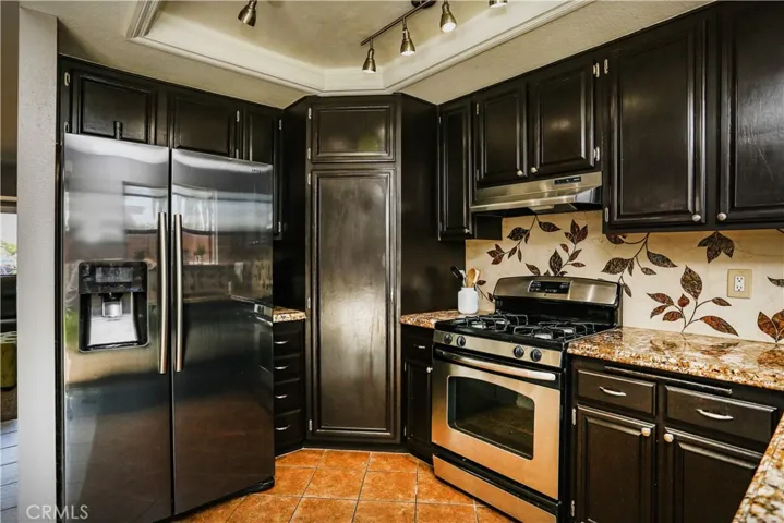 248 White Oak Road, Lake Elsinore, California 92530