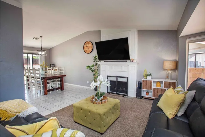 248 White Oak Road, Lake Elsinore, California 92530