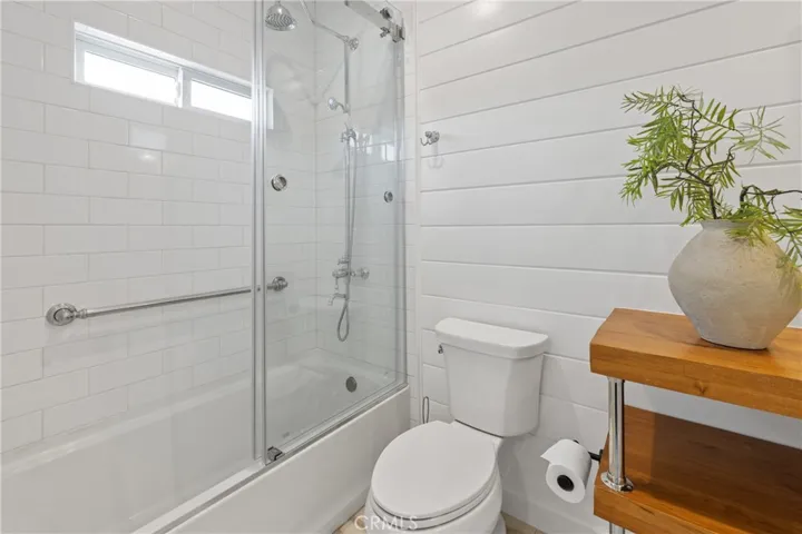 Upstairs - full bath #2