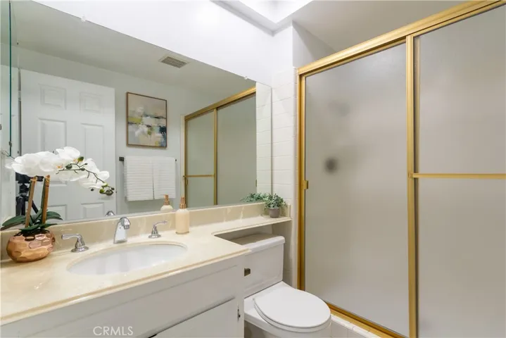 675 Colonial Circle, Fullerton, California 92835