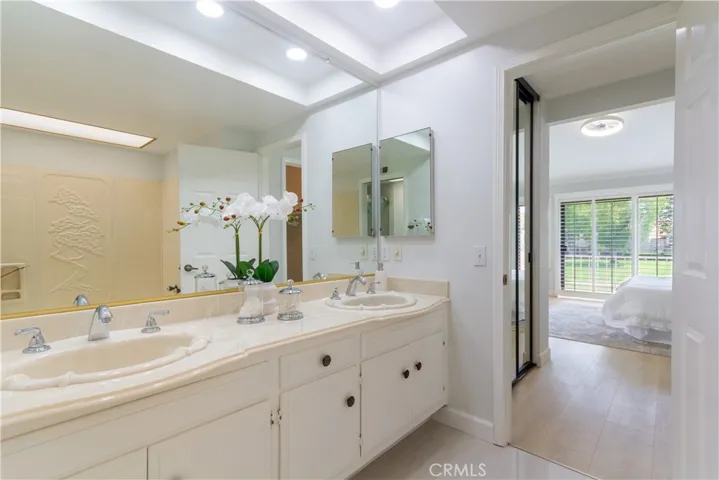 675 Colonial Circle, Fullerton, California 92835