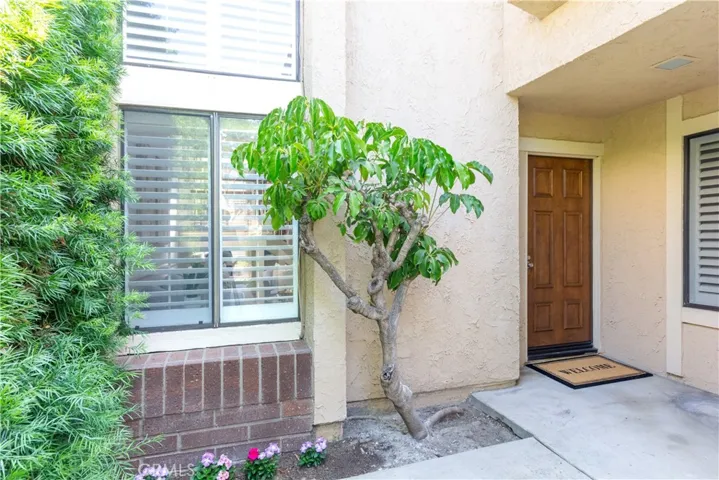 675 Colonial Circle, Fullerton, California 92835