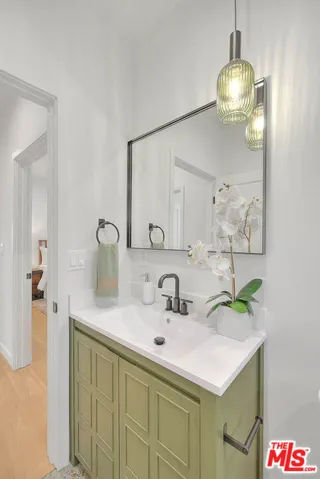 3424 W 76th Street, Los Angeles, California 90043