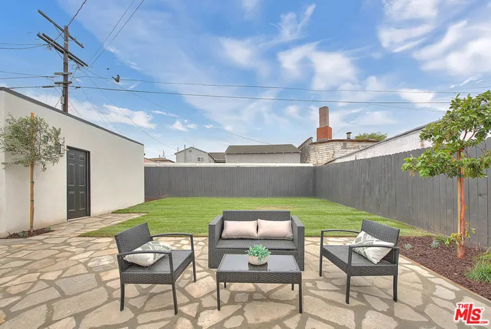 3424 W 76th Street, Los Angeles, California 90043
