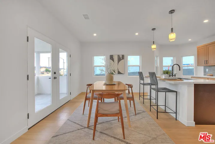 3424 W 76th Street, Los Angeles, California 90043