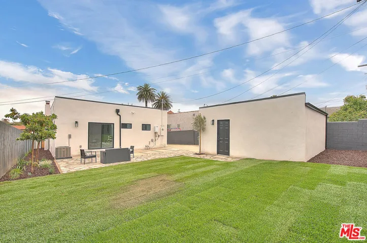 3424 W 76th Street, Los Angeles, California 90043