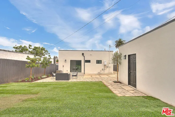 3424 W 76th Street, Los Angeles, California 90043