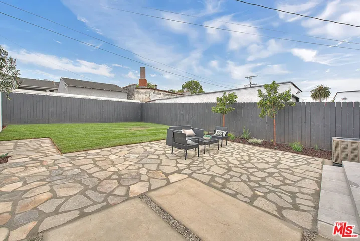 3424 W 76th Street, Los Angeles, California 90043
