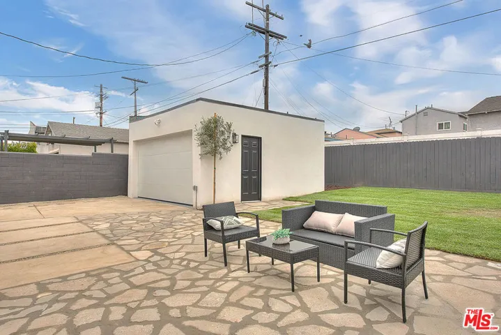 3424 W 76th Street, Los Angeles, California 90043