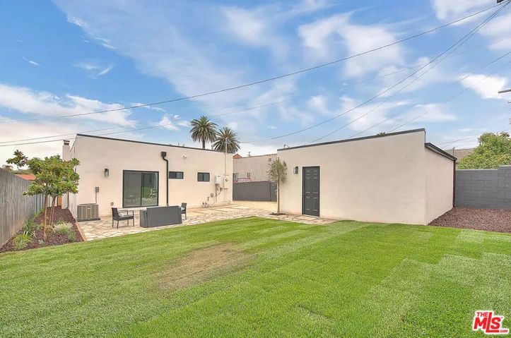 3424 W 76th Street, Los Angeles, California 90043