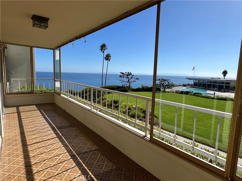 32759 Seagate Drive 108, Rancho Palos Verdes, California 90275 home-pic-3