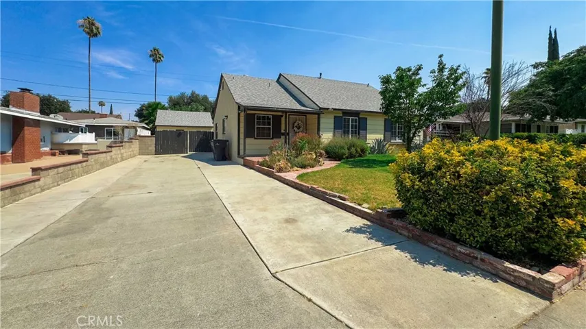 3447 Mono Drive, Riverside, California 92506