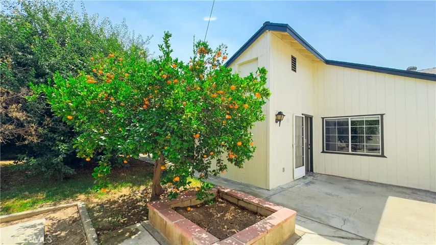 3447 Mono Drive, Riverside, California 92506