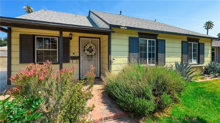 3447 Mono Drive, Riverside, California 92506