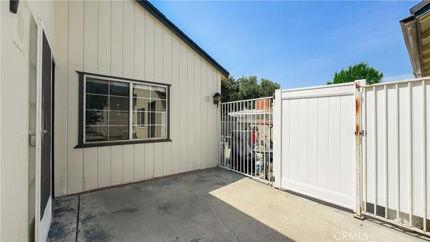 3447 Mono Drive, Riverside, California 92506
