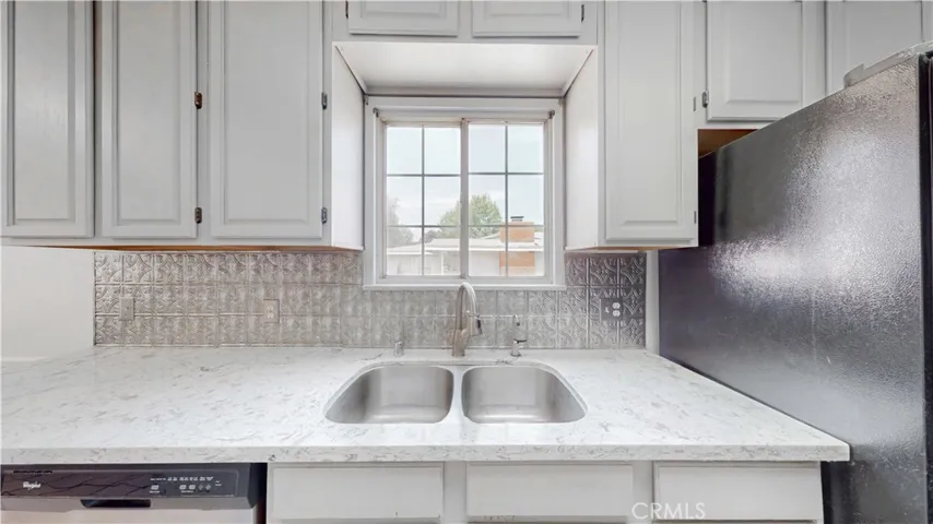 3447 Mono Drive, Riverside, California 92506