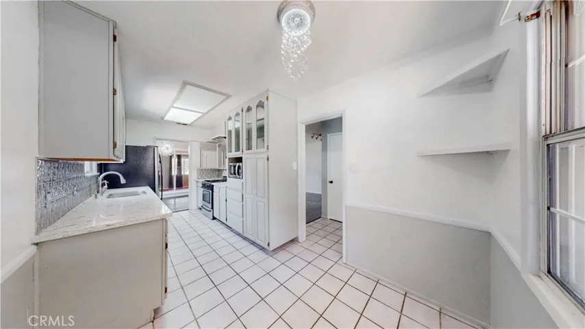 3447 Mono Drive, Riverside, California 92506