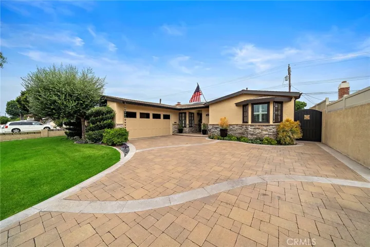 Beautifully upgrade house with large driveway