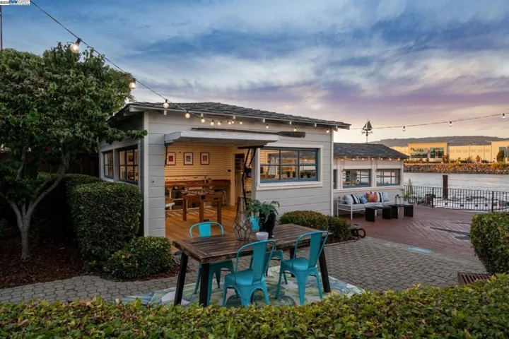 3127 Marina Drive, Alameda, California 94501