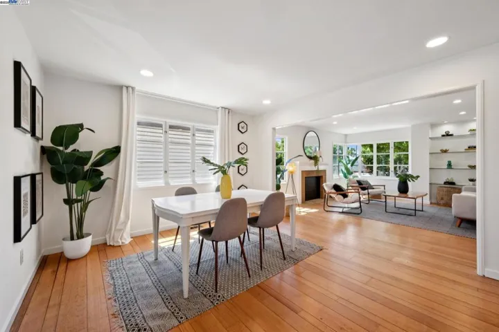 3127 Marina Drive, Alameda, California 94501
