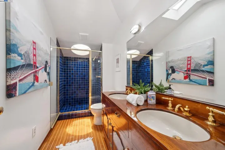 3127 Marina Drive, Alameda, California 94501