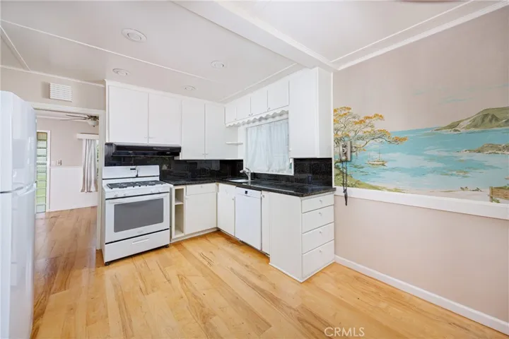 415 Cress Street, Laguna Beach, California 92651
