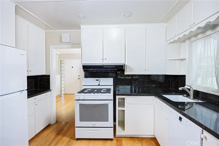 415 Cress Street, Laguna Beach, California 92651