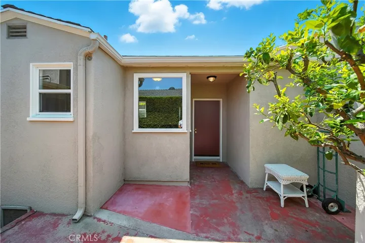 438 N Pasadena Avenue, Glendora, California 91741