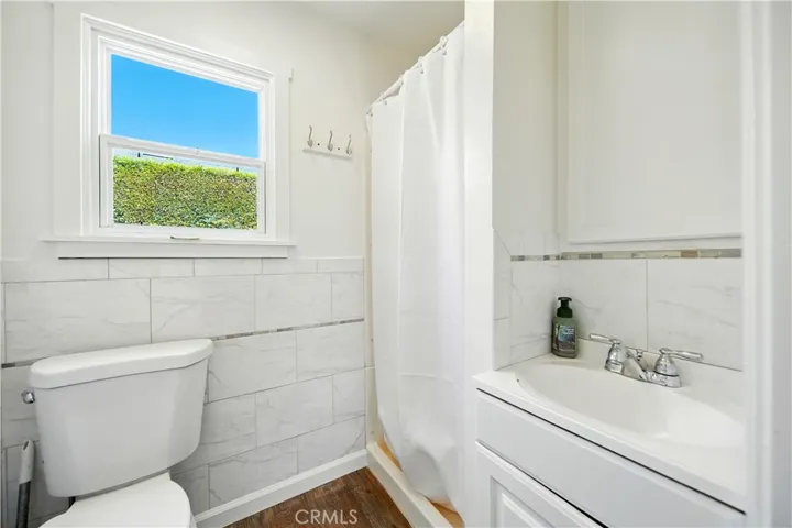 438 N Pasadena Avenue, Glendora, California 91741