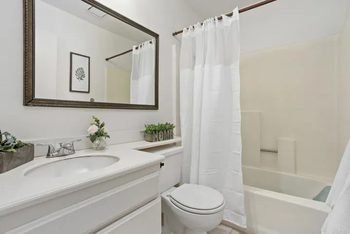 1746 Avenida Alta Mira, Oceanside, California 92056